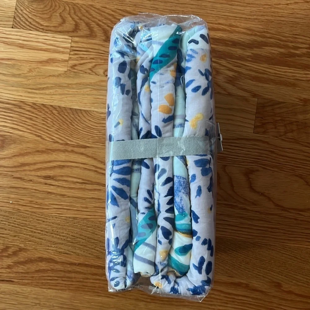 Anthropologie Elspeth Pair of King Shams Size King NWT